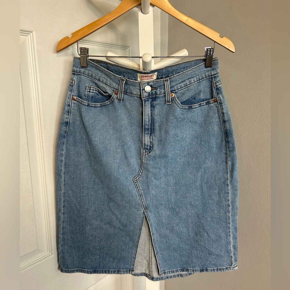 Levi’s Denim Skirt